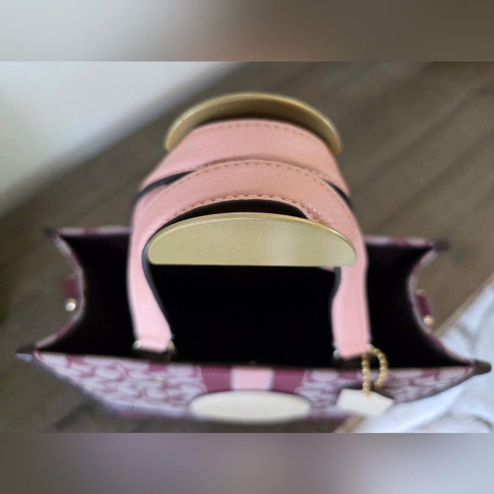 Coach Field Tote 22 Wine Multi Signature Jacquard & Leather Tote/Crossbody Bag - Picture 6 of 15